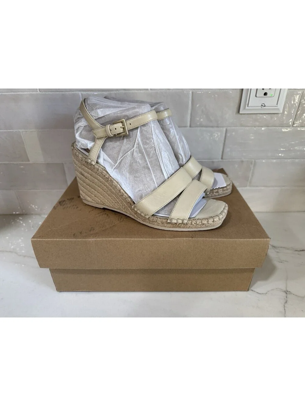 Vince Gwen Women's Espadrille Wedge Sandals Moonlight Size 8.5 NWT